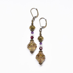 琥珀捷克珠、石榴石、紫水晶、石英和蓮花黃銅耳環 第4張的照片