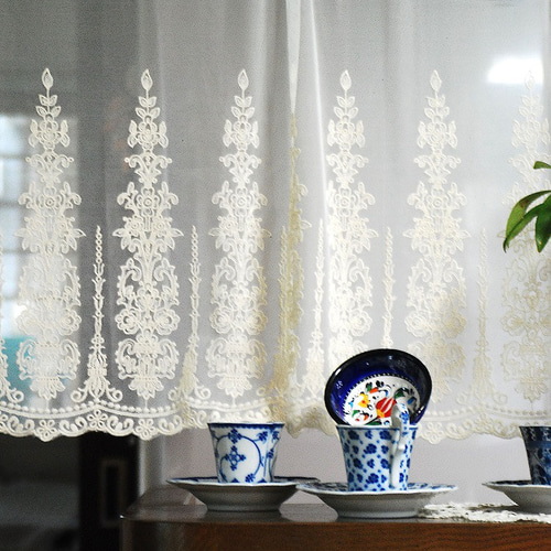 カフェカーテン☆シルクロードに想いを馳せて、窓辺に漂う異国気分