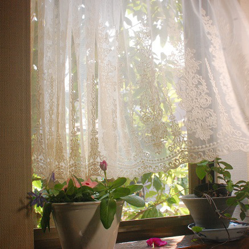 カフェカーテン☆シルクロードに想いを馳せて、窓辺に漂う異国気分