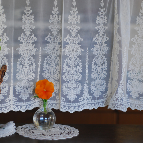 カフェカーテン☆シルクロードに想いを馳せて、窓辺に漂う異国気分