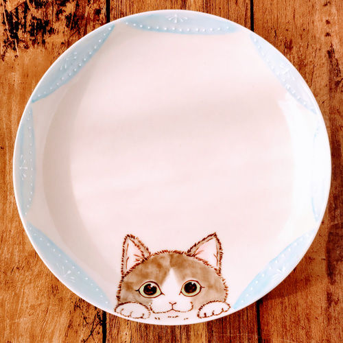 ババグーリ　新品未使用　陶磁器　一点もの　デザイナーの手描き絵皿 手描き絵皿 グレーのはちわれ猫さん 水色 丸皿18.5cm(大) 中皿 猫舌屋