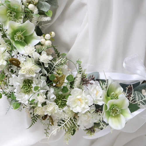 ホワイト&グリーンのナチュラルリース リースブーケ 造花リース ブーケ