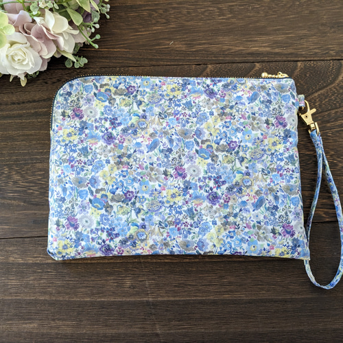 【パックりか❤ページ】リバティ　縮小セリーヌフラットポーチ☆通帳ポーチ UP.de リバティプリント B6サイズまで対応 手帳カバーにもなる