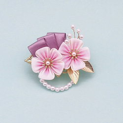 はんなり桜のブローチ♡手染めシルク /つまみ細工 卒業式 和 春