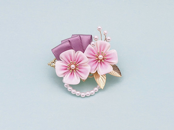 はんなり桜のブローチ♡手染めシルク /つまみ細工 卒業式 和 春