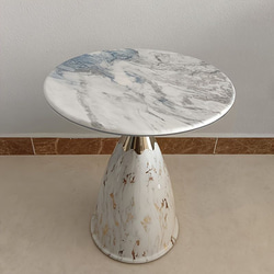 サイドテーブル マーブル模様 メタル装飾 おしゃれ かわいい インテリア 北欧 丸 ベッドサイド テーブル 大理石調 2枚目の画像