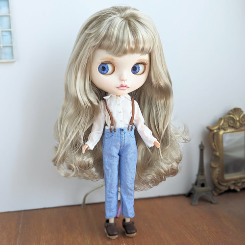 人気作家様　ドール服　パンツスーツ　ブライス　ヴィンテージリネン 1065※単品※サスペンダー付きブルーのパンツ※ブライスアウトフィット※1
