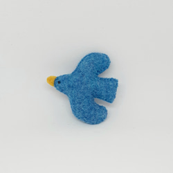フェルトマスコット 刺繍 ブローチ 青い鳥 ブローチ おぢ 通販