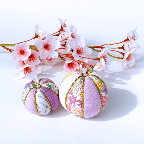 ひな祭り飾り、桃の節句、ハンドメイド、手毬2個付き。 ひな祭り飾り