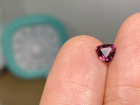 RS4-22 宝石質 高貴の蘇芳紫色 スピネル ミャンマー産 ルース 三角形 10枚目の画像