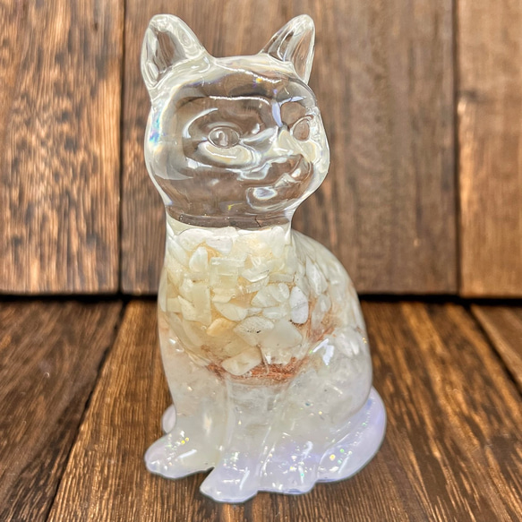 猫の日に!【1点もの】猫 オルゴナイト ムーンストーン 置物 猫の日に!【1点もの】猫 オルゴナイト ムーンストーン 置物