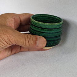 Emerald green sake cup No.1 織部ぐい吞 送料無料 水野雅之作 3枚目の画像