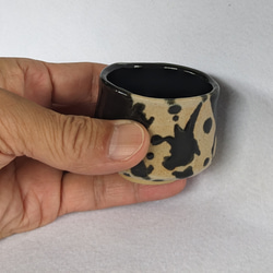 Black oribe sake cup No.1 黒織部ぐい吞 送料無料 水野雅之作 3枚目の画像