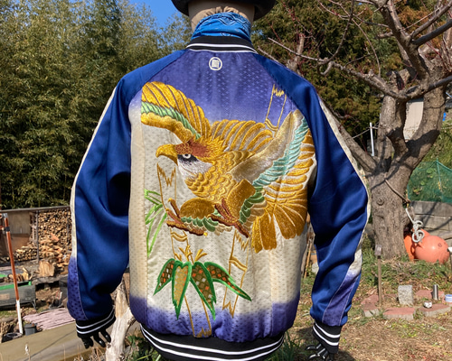 着物リメイク　100番　男児着物地　鯉柄ブルゾン　リバーシブル 62f85271239edfe26765ff4d78c619