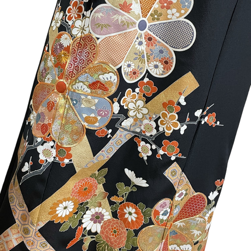 正絹 菊刺繍 花々 留袖リメイクドレス 送料無料 着物 リメイク 留袖 正絹 菊 刺繍 豪華 シルクロング