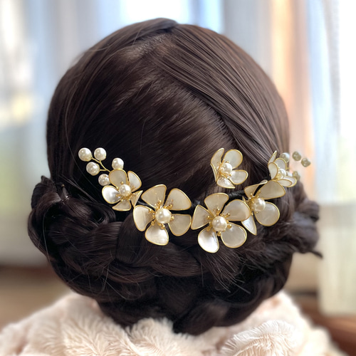 白梅の髪飾り ＊ディップフラワー ＊アメリカンフラワー ＊七五三 ＊梅