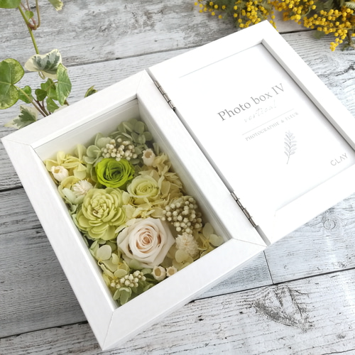 プリザーブドフラワー ホワイトグリーンフォトフレームアレンジメント