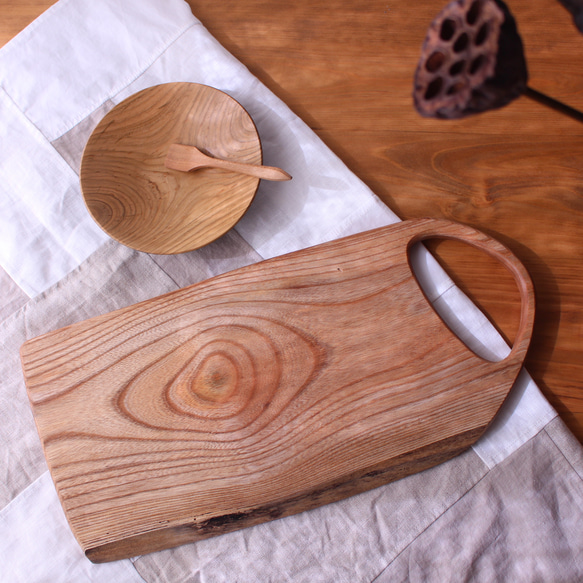 ケヤキのカッティングボード【1108】 まな板・カッティングボード 木の