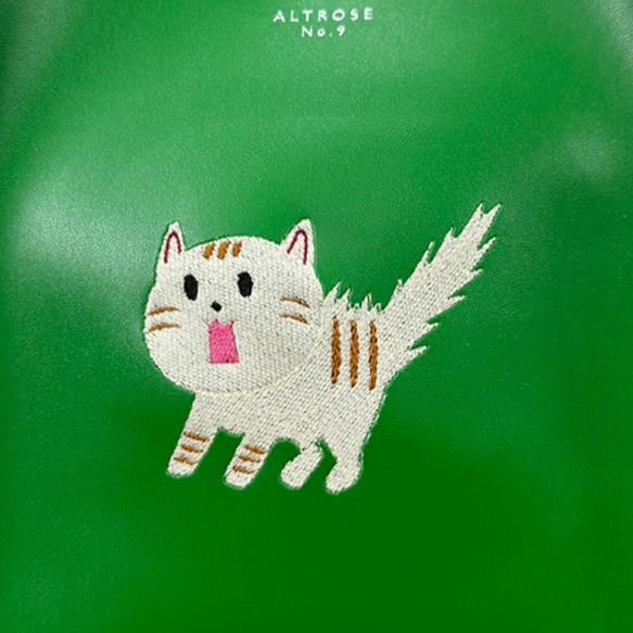 【送料無料】驚き猫の刺繍 フェイクレザーミニショルダーバッグ 4枚目の画像