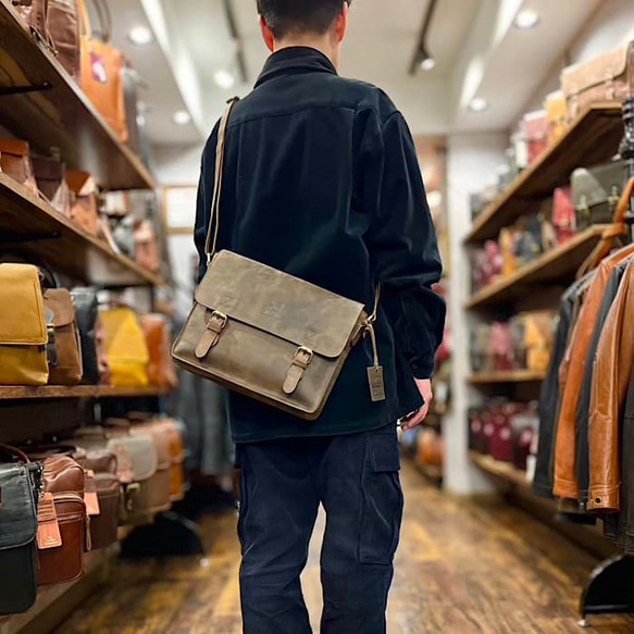 英國設計牛皮包 Valise Satchel Bag Hunter Stone M 第9張的照片