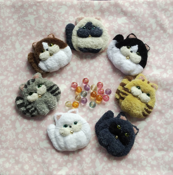 猫の刺繍ブローチ　7種類 ねこ　ネコ 1枚目の画像