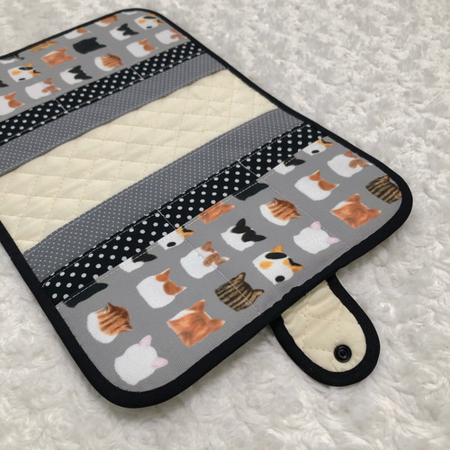 1752．大人可愛い ねこ猫ネコ柄 母子手帳ケースM 手帳カバー 再販