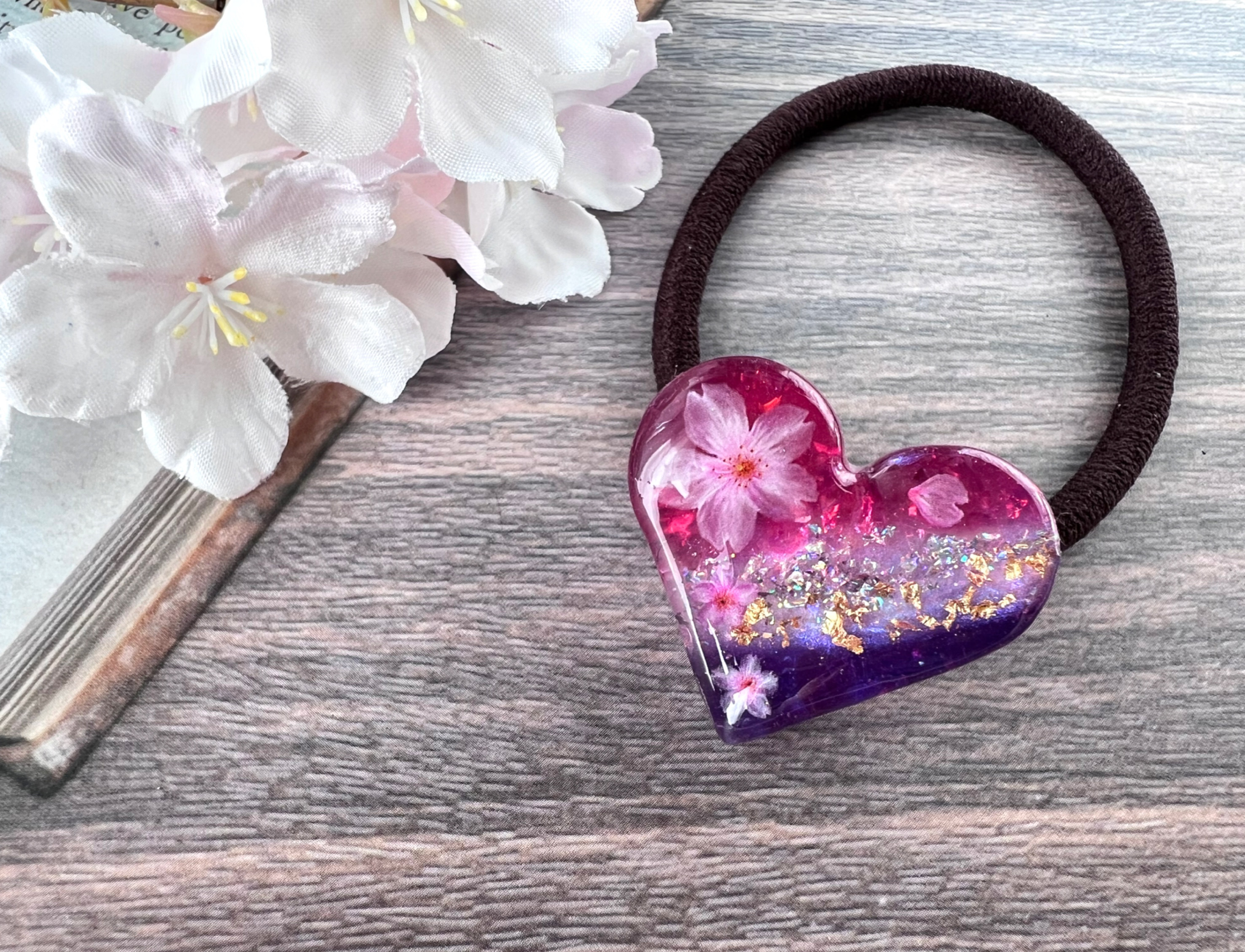 ひまわりデザイン 飛び跳ねうさちゃん ハートヘアゴム ひまわりデザイン 飛び跳ねうさちゃん ハートヘアゴム ピンク系