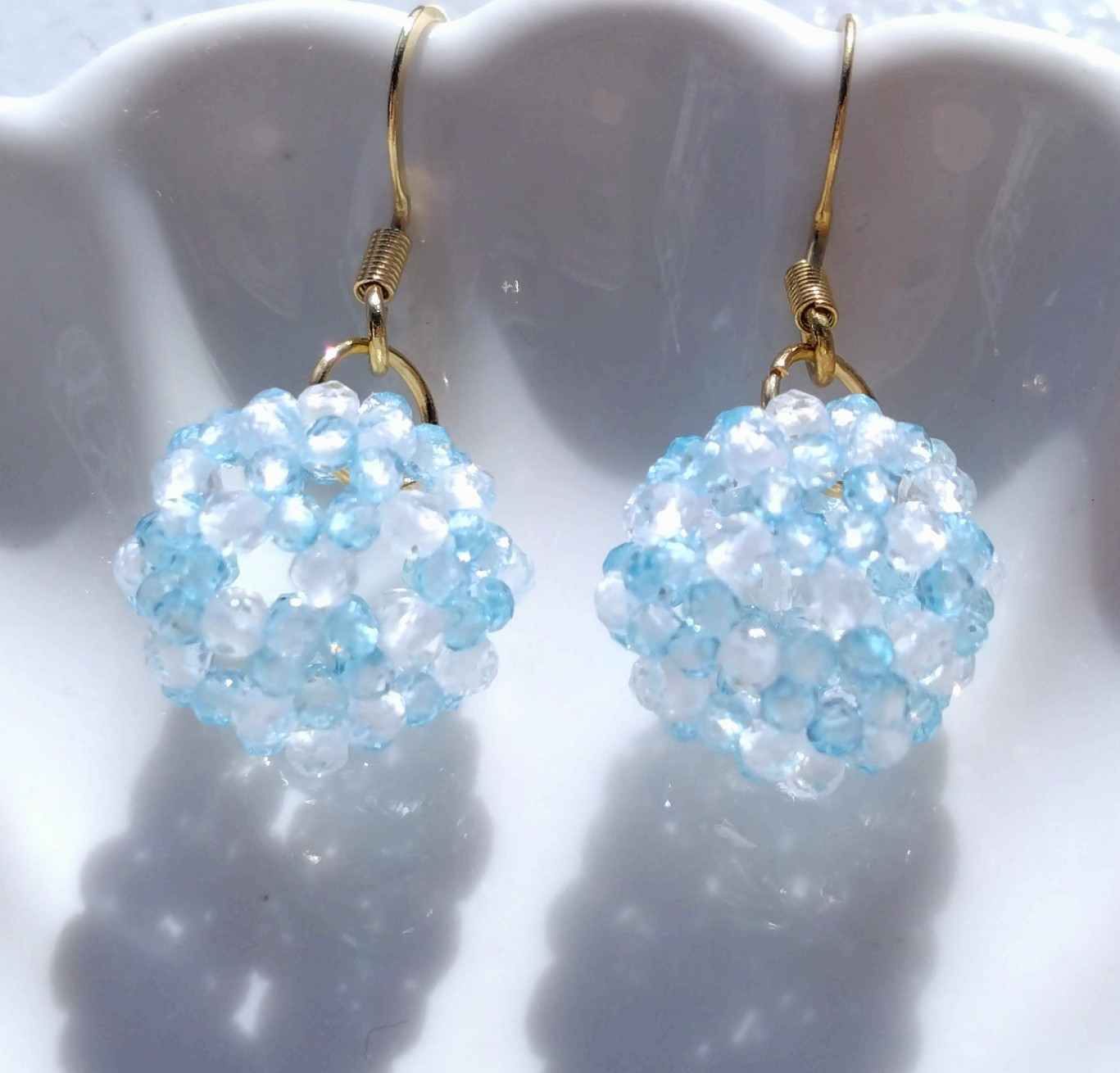 スカイブルートパーズ×クリスタル 神聖幾何学フラーレン　ピアス•イヤリング