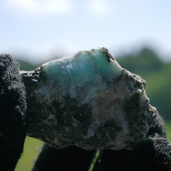 天然石ラリマー約43g約44×29mm(ドミニカ共和国産)母岩付き原石ラフロック鉱物鉱石[lar-240214-05] 2枚目の画像