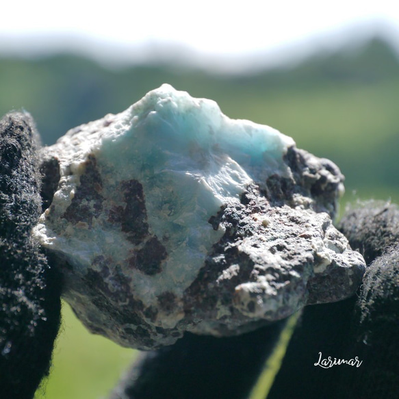 天然石ラリマー約43g約44×29mm(ドミニカ共和国産)母岩付き原石ラフロック鉱物鉱石[lar-240214-05] 1枚目の画像