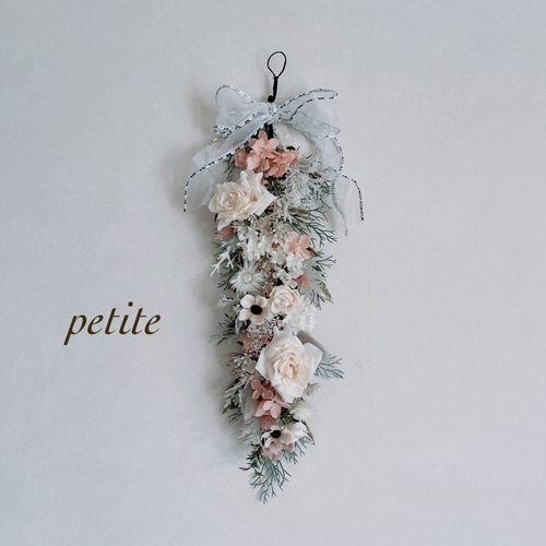 新品未使用☆リース☆フラワーガーランド 縦長ガーランド・アーティフィシャルフラワー ホワイトローズ リボン