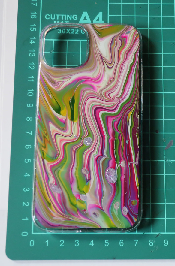 iPhoneケース 13 ハード スマホケース Fluid Art 一点物 2枚目の画像