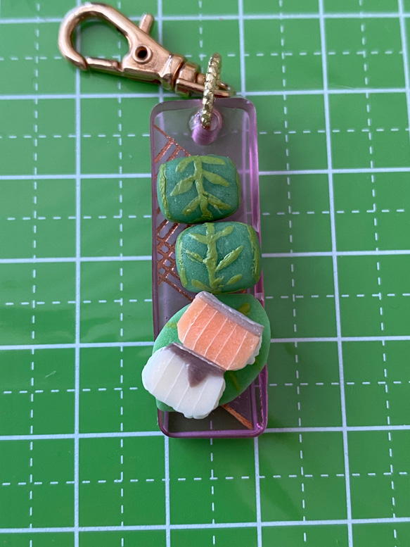 石川県能登半島復興支援募金企画　ミニチュア柿の葉寿司チャーム 2枚目の画像