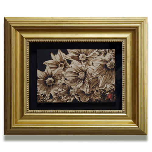 Dahlia imperialis 木材の焦げ色の濃淡で表現した絵画作品 絵画 焼絵堂