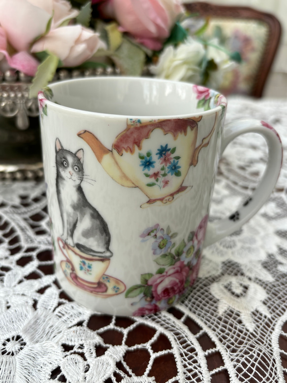 即納！猫のティータイム、ロザリンド･･･マグカップ♥ポーセラーツ 6枚目の画像
