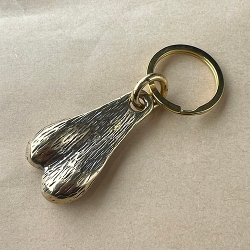 1個 ブルズボール 牛 睾丸 バンパーナッツ トラックナッツ 真鍮 キー  