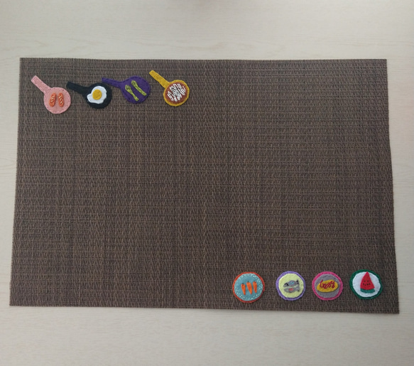 I LOVE FOODS フェルト手刺繍ランチョンマット ランチョンマット