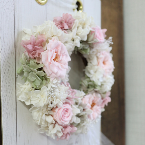 ドライフラワーリース　プリザーブドフラワー　プレゼント　インテリア 🎄Merry Christmas🎅 クリスマスまで長く楽しめる プリザーブド