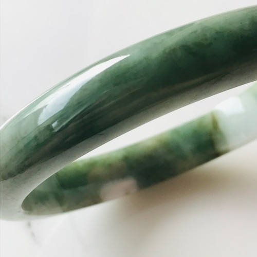 B310-099】ジェイド 翡翠 ヒスイ バングル 一点もの 希少 ミャンマー産