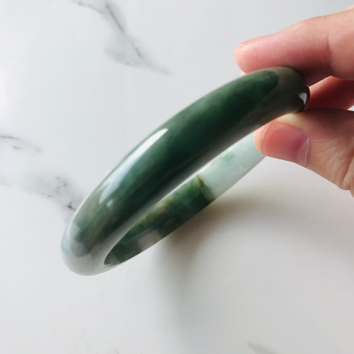 B310-099】ジェイド 翡翠 ヒスイ バングル 一点もの 希少 ミャンマー産