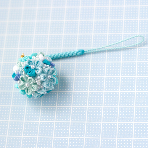 ❁つまみ細工オーダー専用ページ❁ドール用品・根付けストラップ・髪飾り・イヤリング ❁つまみ細工オーダー専用ページ❁ドール用品・根付けストラップ・髪