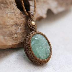 カービングアベンチュリン天然石マクラメネックレスmac369エスニックアジアンエキゾチックなアクセサリー 3枚目の画像