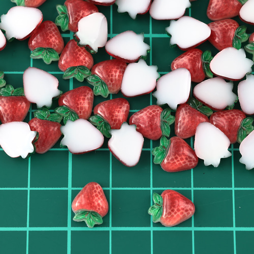 NO.239レジンパーツレジン道イチゴ 楽天市場】【封入】 レジンパーツ レジン封入素材 ラメホロ