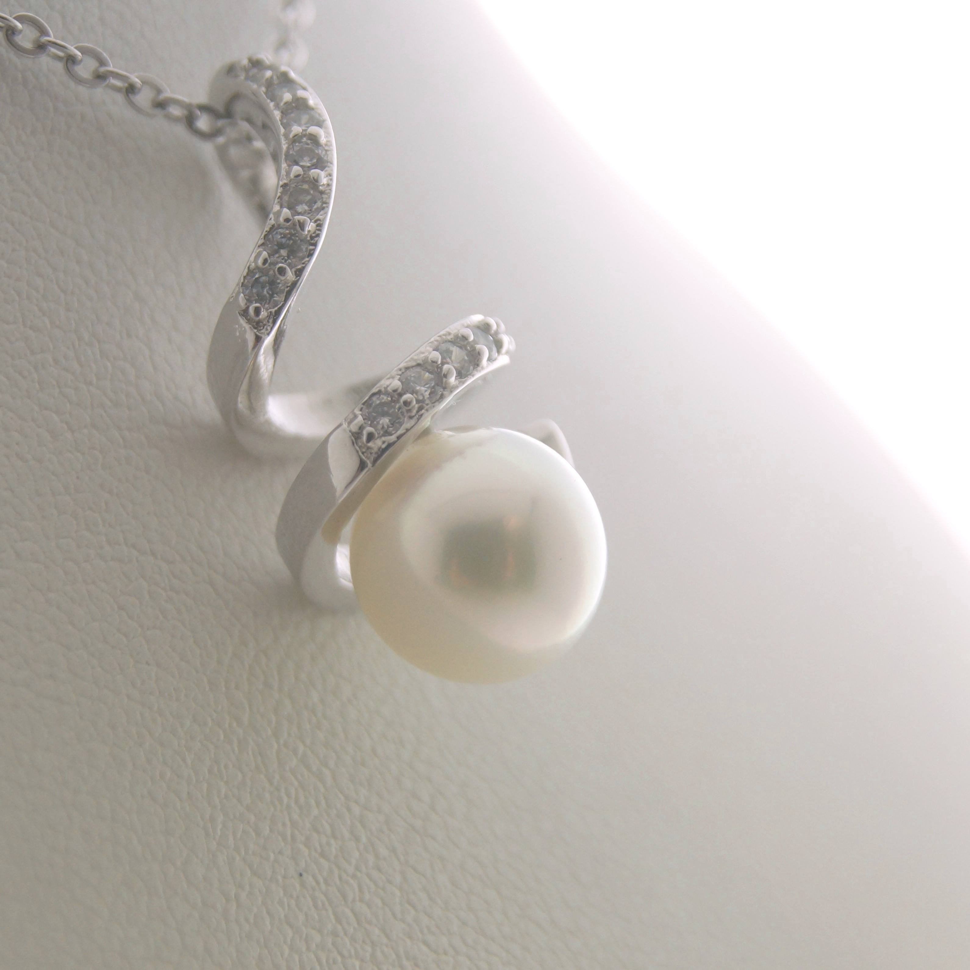 伊勢志摩の海で 私たちが育てた アコヤ真珠 8.7mm 一粒パールネックレス  s925 金属アレルギー対応