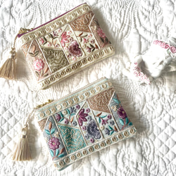 サイズが選べる*❁⃘*.華やかインド刺繍リボン タッセル付き ポーチ 2color《受注制作》 1枚目の画像