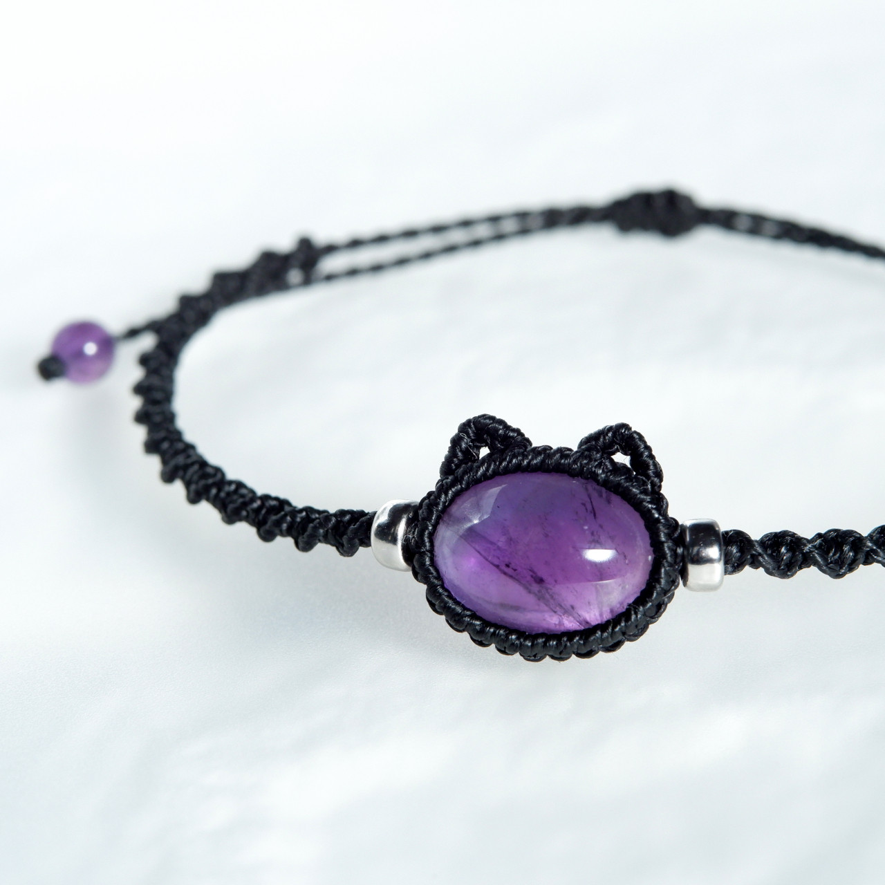 ラベンダーアメジスト　ハンドメイドパーツ猫ブレスレット　素敵な逸品 ラベンダーアメジスト　ハンドメイドパーツ猫ブレスレット　素敵な逸品