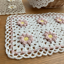 花びらぷっくりの手編みマルチカバー♡花びらパウダーピンク 3枚目の画像