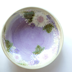 Creema陶器市2024工房ゆずりは　預け鉢　紫を主体にした華やかで落ち着いた上品な絵柄　花かざり　　 3枚目の画像