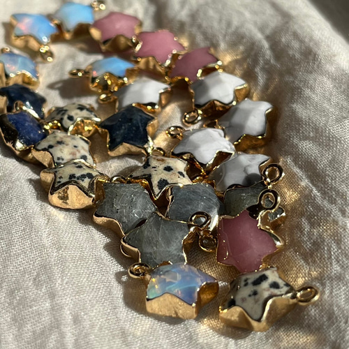 オパール 天然石 スター 星 チャーム 1点 オーロラ チャーム