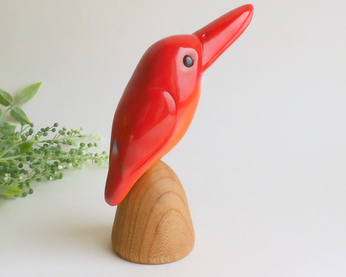 手彫り赤木製工芸品、置物 3808929c8060da98192aff5ccfad38